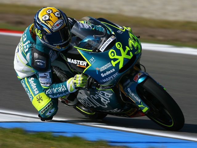 Gadea (Aprilia) lidera en un Assen mojado