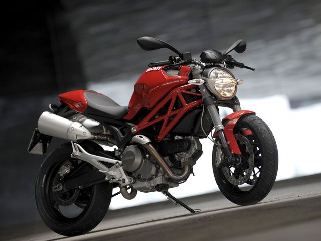 Ducati Monster 696, récord de ventas en Italia