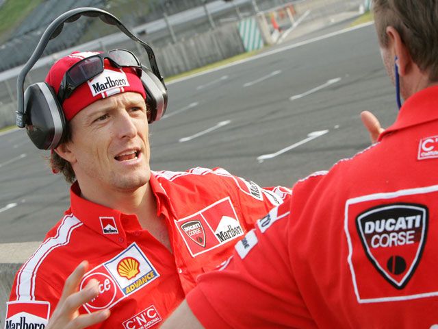 Sete Gibernau: "No soy el sustituto de Marco Melandri"