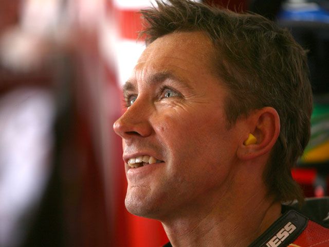 Bayliss (Ducati) repite victoria y roza el Mundial de SBK