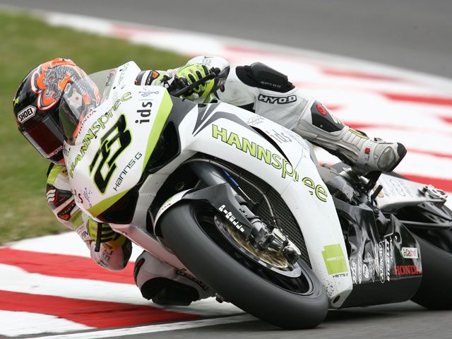 Kiyonari (Honda) se apunta la primera de Superbike. Nieto (Suzuki), quinto