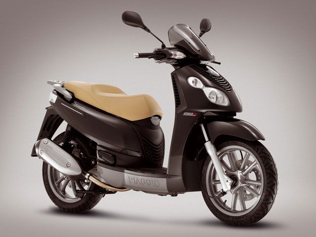 Piaggio Carnaby 250