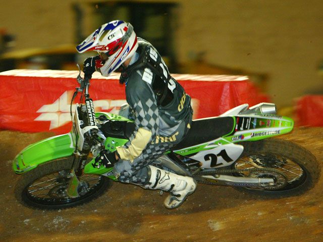 Manu Rivas (Kawasaki) busca el pleno en el Nacional de Supercross
