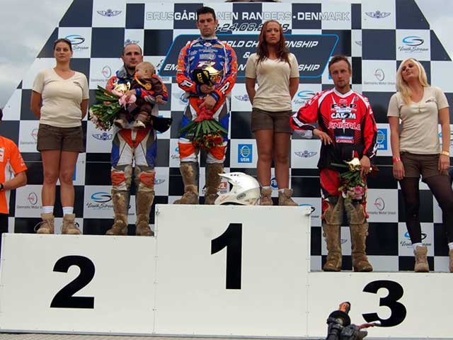 A. Lozano (KTM) resurge en el Mundial de MX3