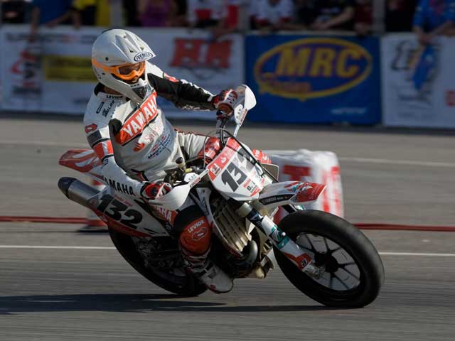 Nestor Jorge sigue en coma inducido tras el accidente en Supermotard