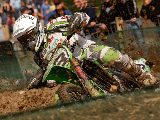 Leok (Kawasaki) da la campanada en MX1