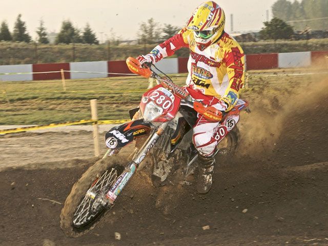 Aumenta le tensión en Trofeo de los Seis Días de Enduro ISDE 2008