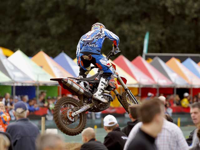 De Reuver (Honda) y Rattray (KTM) brillaron en MX1 y MX2 respectivamente