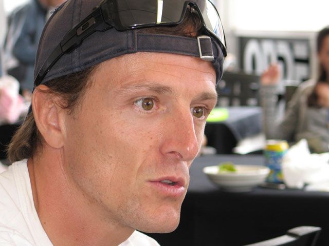 Gibernau: "Sólo he hablado con Paco y los Nieto, no con Ducati"