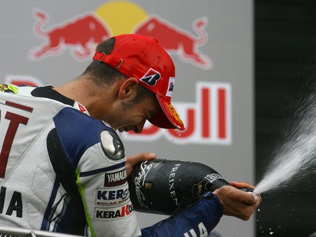 Valentino Rossi (Yamaha): "Cada momento era peligroso por el agua y el viento"