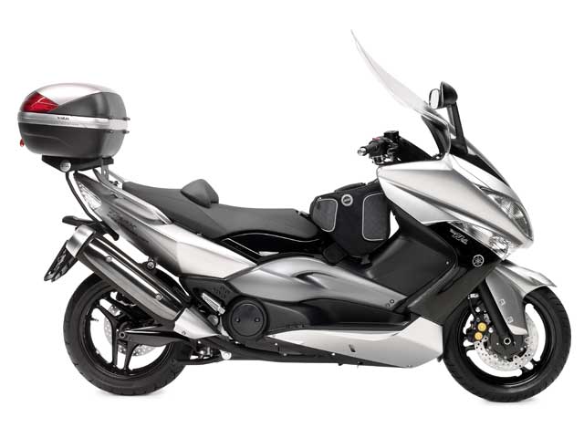 Accesorios GIVI para el Yamaha T-Max 500