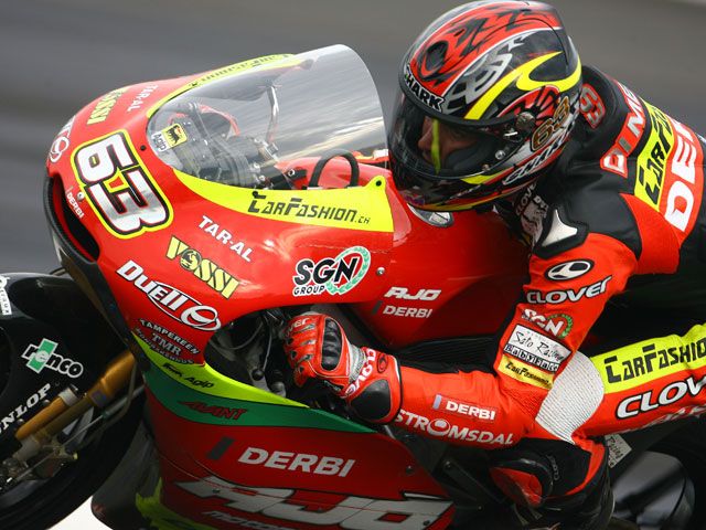 Di Meglio (Derbi) se hace con la pole provisional en mojado