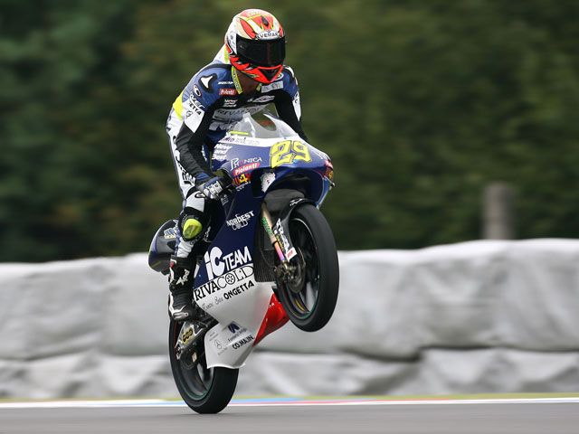 Iannone (Aprilia) se queda con la pole de ayer