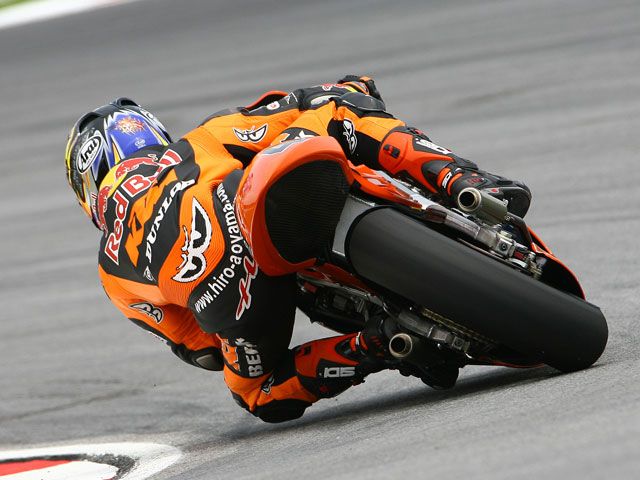 Hiroshi Aoyama (KTM) vuelve a reinar en Sepang
