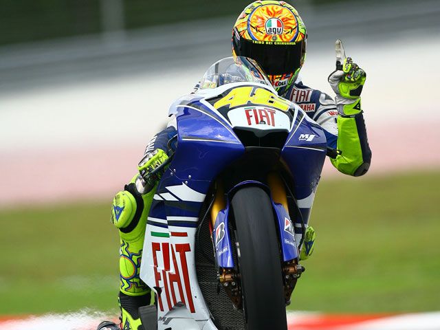 Valentino Rossi (Yamaha) vence el Gran Premio de Malasia. Pedrosa, segundo