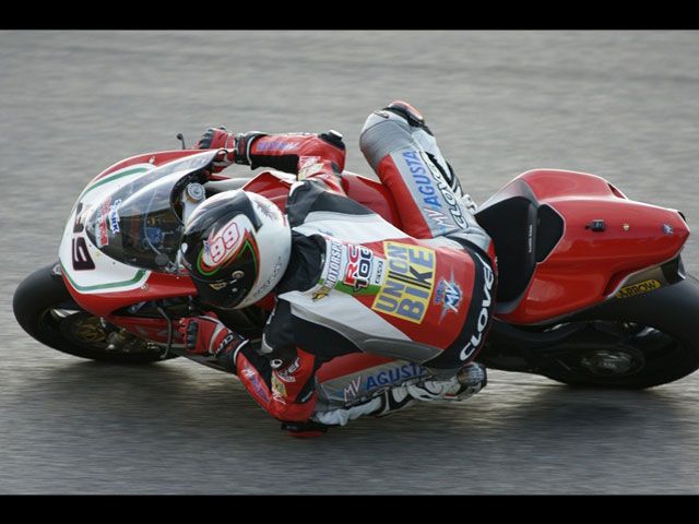 Luca Scassa y MV Agusta, campeones de Italia de SBK