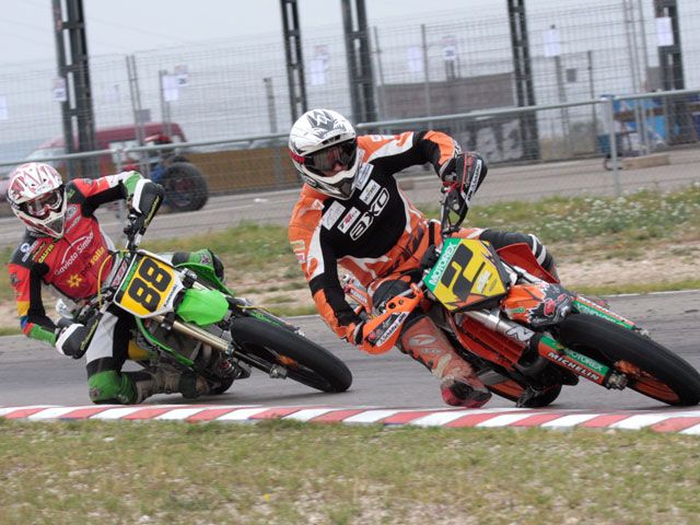 Francesc Cucharrera (KTM) campeón del CeSMotard