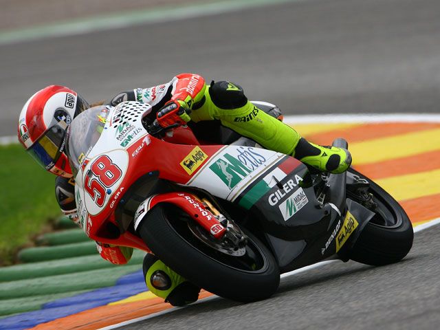 Simoncelli (Gilera) termina la temporada con victoria