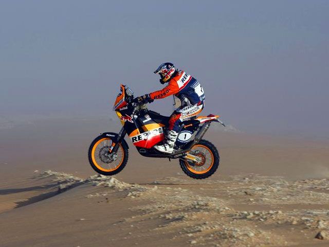 Coma (KTM) segundo tras una etapa complicada