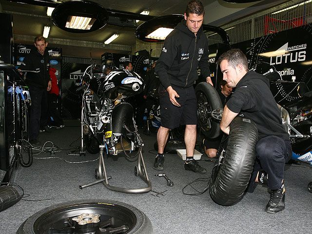 El Team 48 sigue a pie de pista