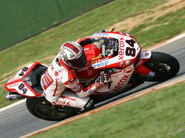 Michel Fabrizio (Ducati) vuelve a liderar el test de Sudáfrica