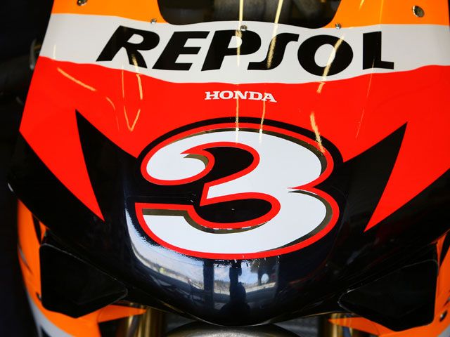 Pedrosa el 3, Lorenzo el 99