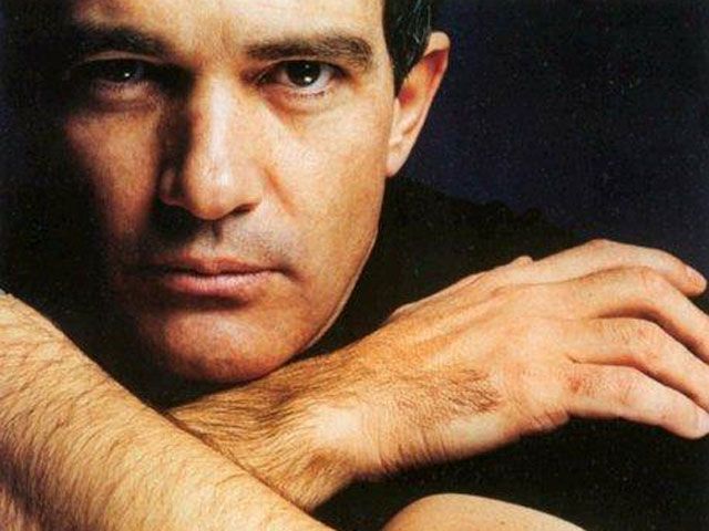 Antonio Banderas forma su escudería para el Mundial de MotoGP 2009