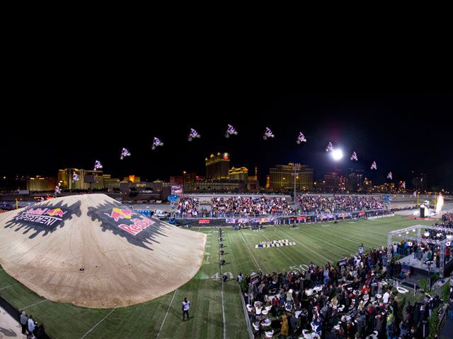 Red Bull: "New Year, No Limits"