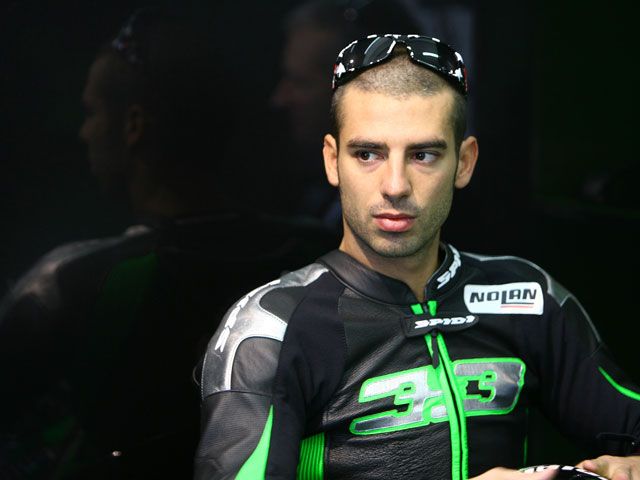 Melandri y Hopkins con problemas para continuar en MotoGP Melandri y Hopkins con problemas para continuar en MotoGP