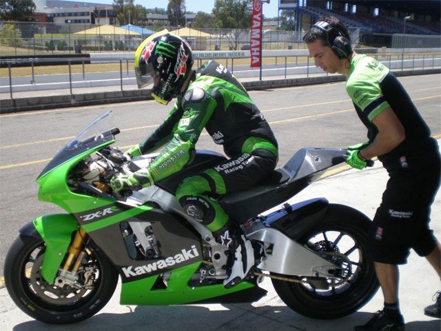 Olivier Jacque desarrolla la Kawasaki Ninja ZX-RR 2009 para MotoGP