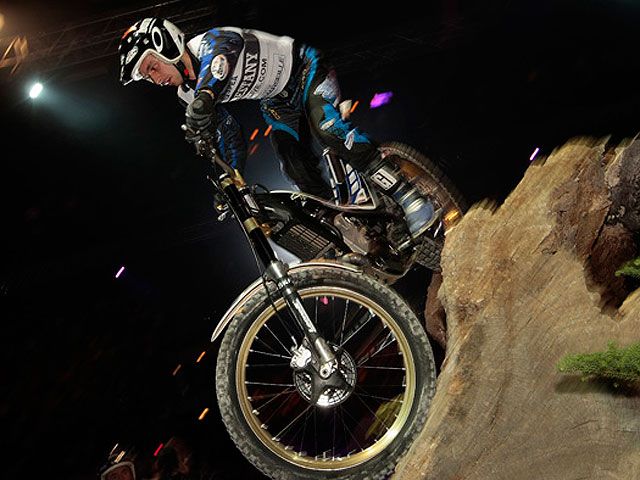 Cabestany (Sherco) en lo más alto de Marsella