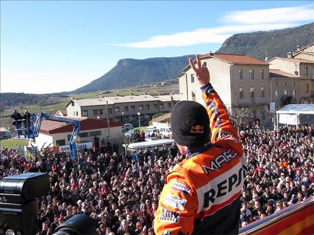 Aviá rinde homenaje a Marc Coma (KTM)