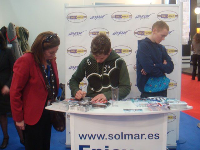 El equipo Aspar visita Fitur