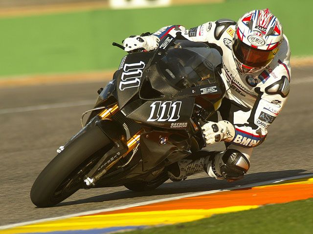 Corser y Xaus ponen a punto la BMW S1000RR en Valencia Corser y Xaus ponen a punto la BMW S1000RR en Valencia