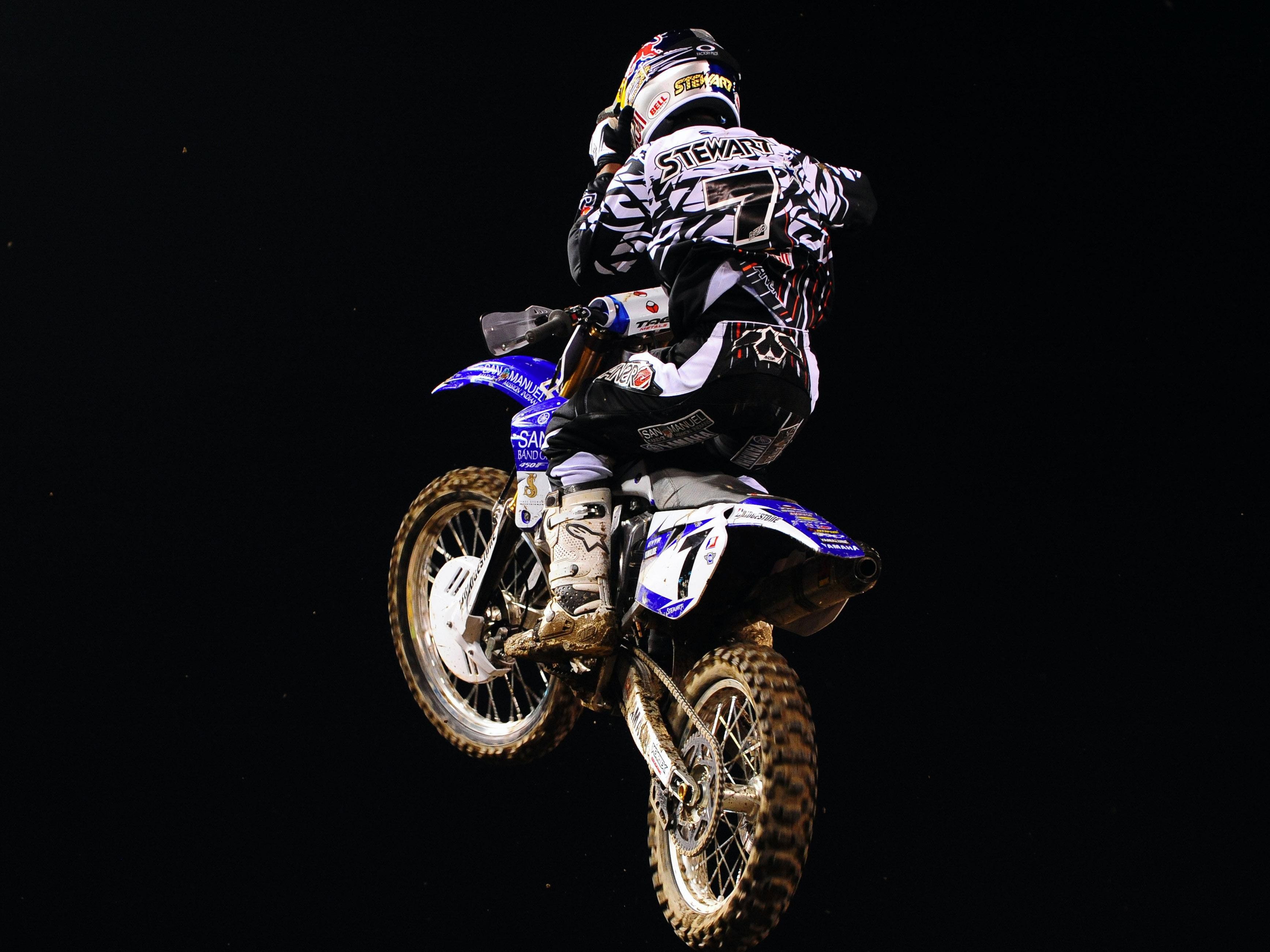 James Stewart (Yamaha), imparable