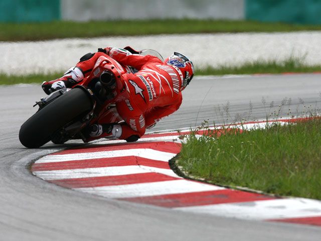 MotoGP. Casey Stoner (Ducati), imparable en Sepang