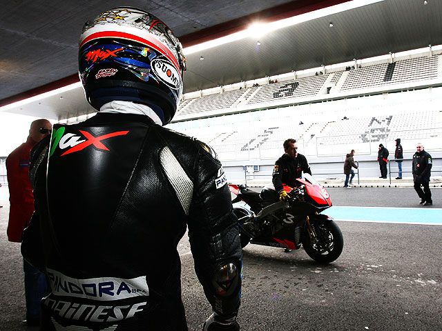 Max Biaggi (Aprilia): "Han sido tres días muy provechosos" Max Biaggi (Aprilia): "Han sido tres días muy provechosos"