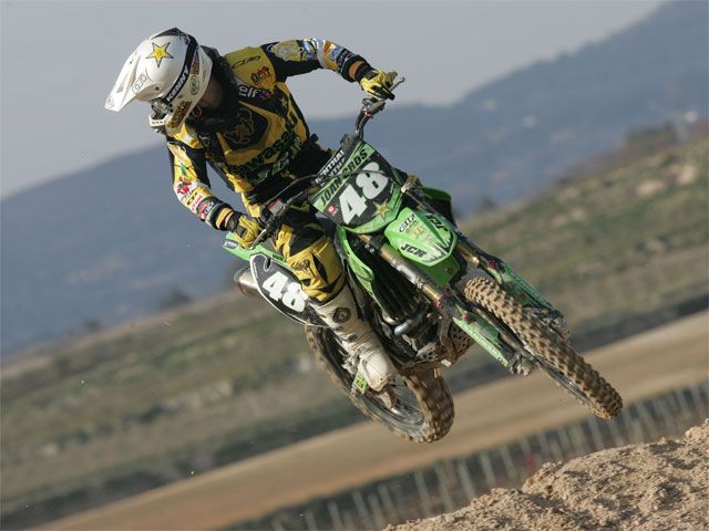Álvaro Lozano (Yamaha) domina en el Motocross de Albaida
