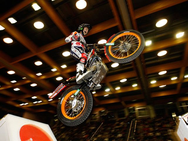 Toni Bou (Montesa Honda), Campeón del Mundo de Trial Indoor