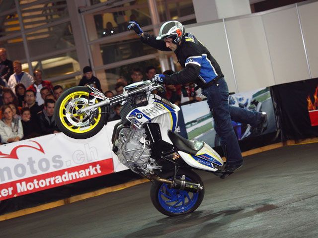 Roca (BMW) 7º en el Mundial de Streetbike Freestyle Roca (BMW) 7º en el Mundial de Streetbike Freestyle