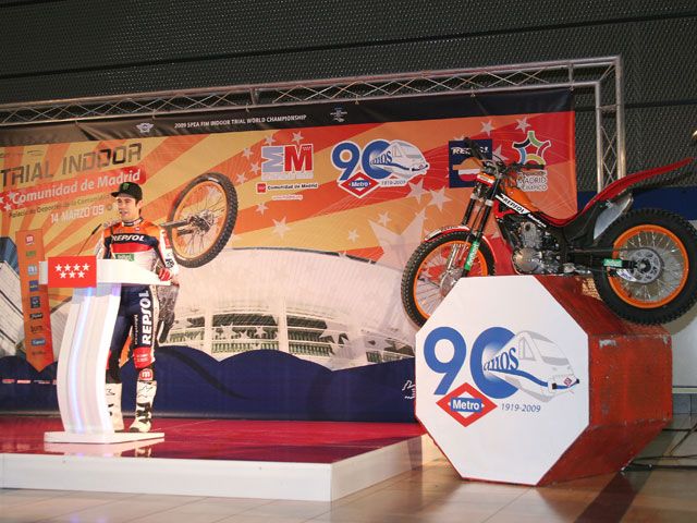 Presentación del Trial Indoor de Madrid 2009 con Toni Bou