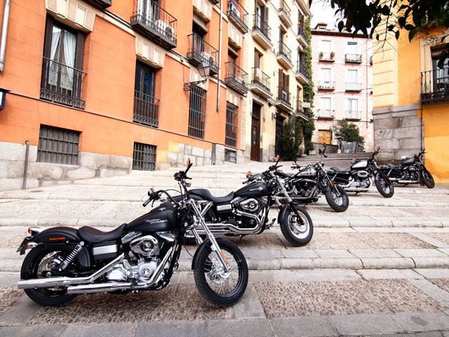 Gama Harley-Davidson Dark Custom