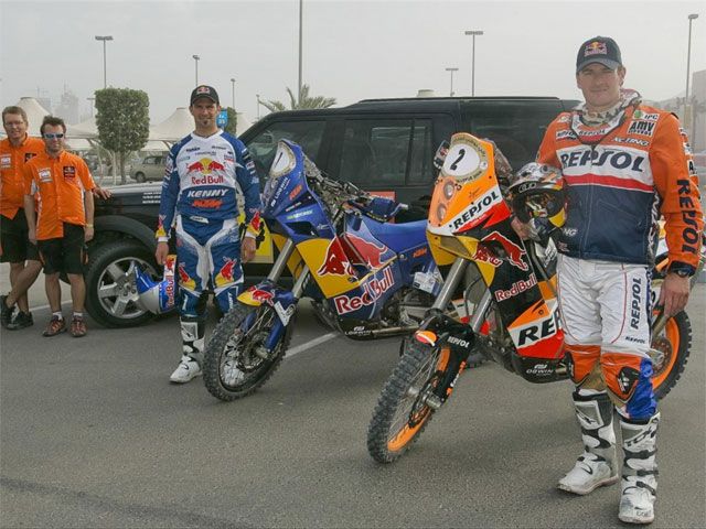 Marc Coma (KTM) mantiene la lucha con Cyril Després (KTM)
