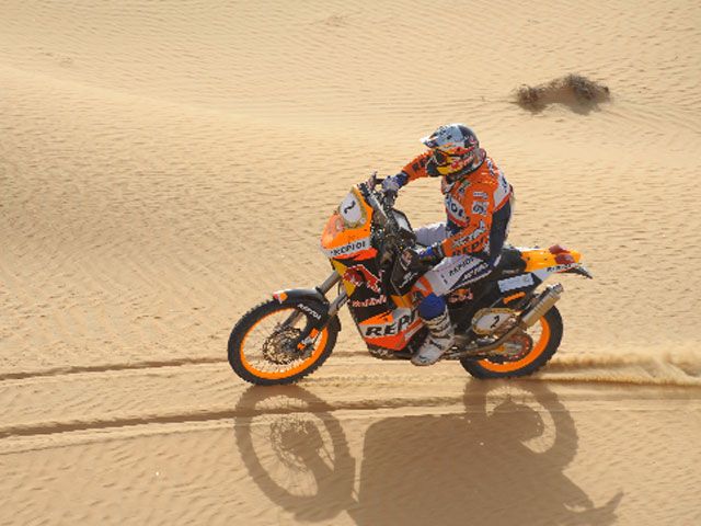 Marc Coma (KTM) recupera el liderato en el Abu Dhabi Desert Challenge