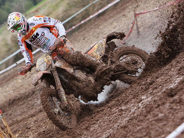 Cervantes y Mena se reparten las victorias en el Enduro de Igualada
