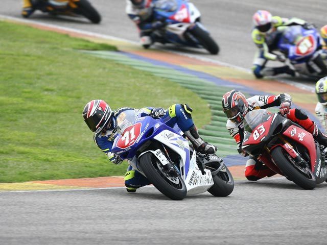 Corti (Suzuki) y Petrucci (Yamaha), los mejores Superstock