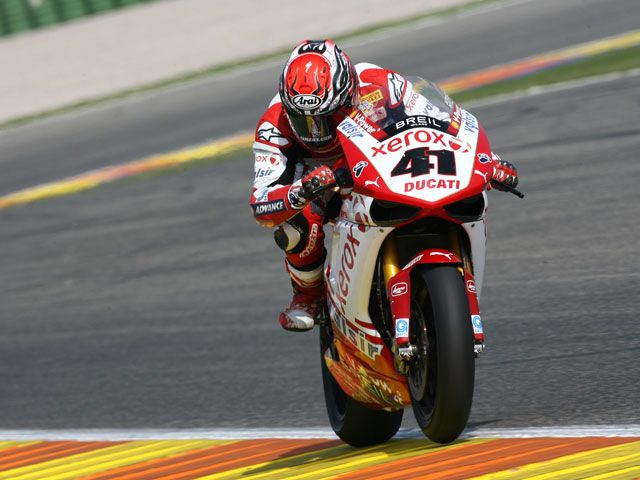Haga (Ducati): "Ya dije ayer que mi plan era ganar ambas carreras"