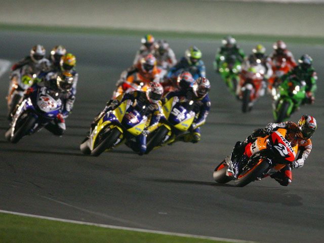 MotoGP. Luces, cámaras, acción