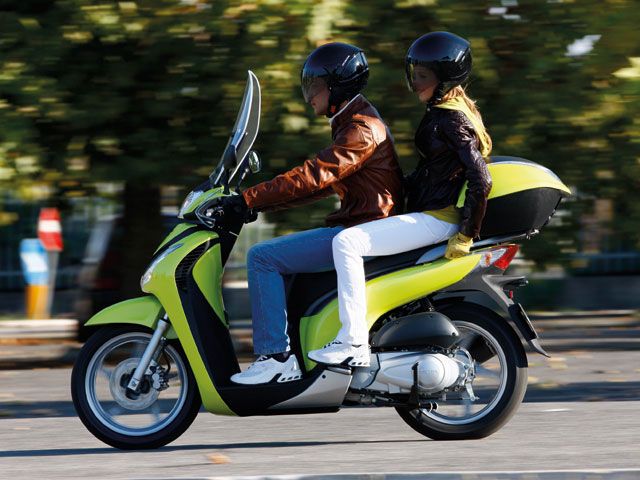 Si no usas casco, te quedas sin moto