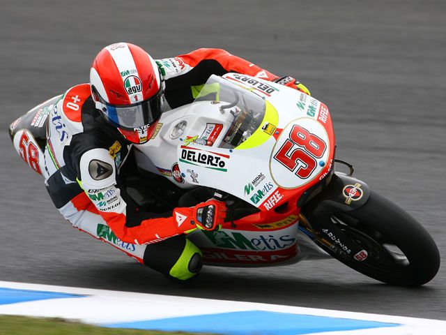 M. Simoncelli (Gilera): "Estoy preocupado por la carrera, pero soy rápido"